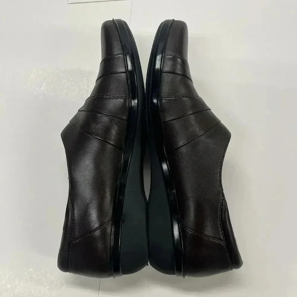 Clarks Women’s Everlay Tara Leather 7.5M Slip on Low Heel Shoes Brown - Picture 8 of 13